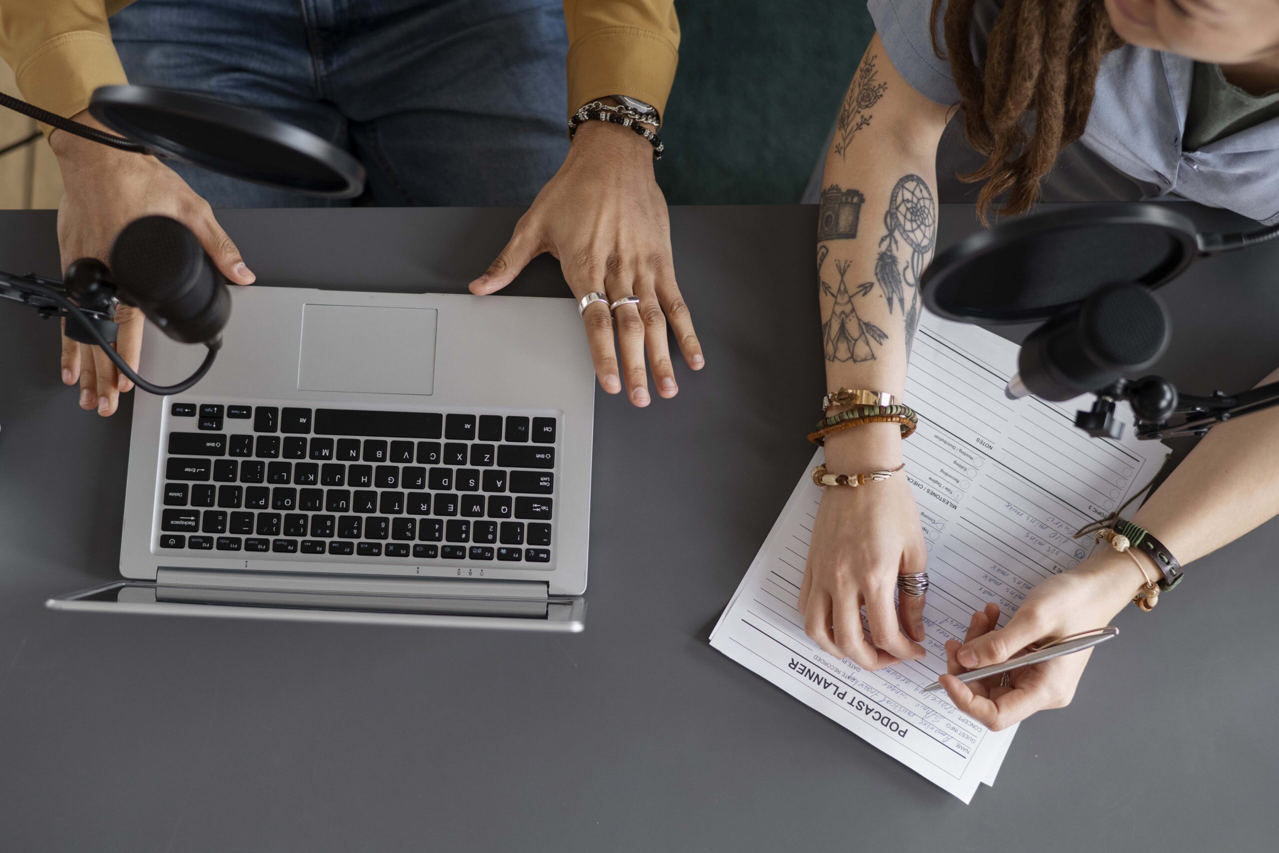 LinkedIn para Promocionar tu Podcast emprendedor